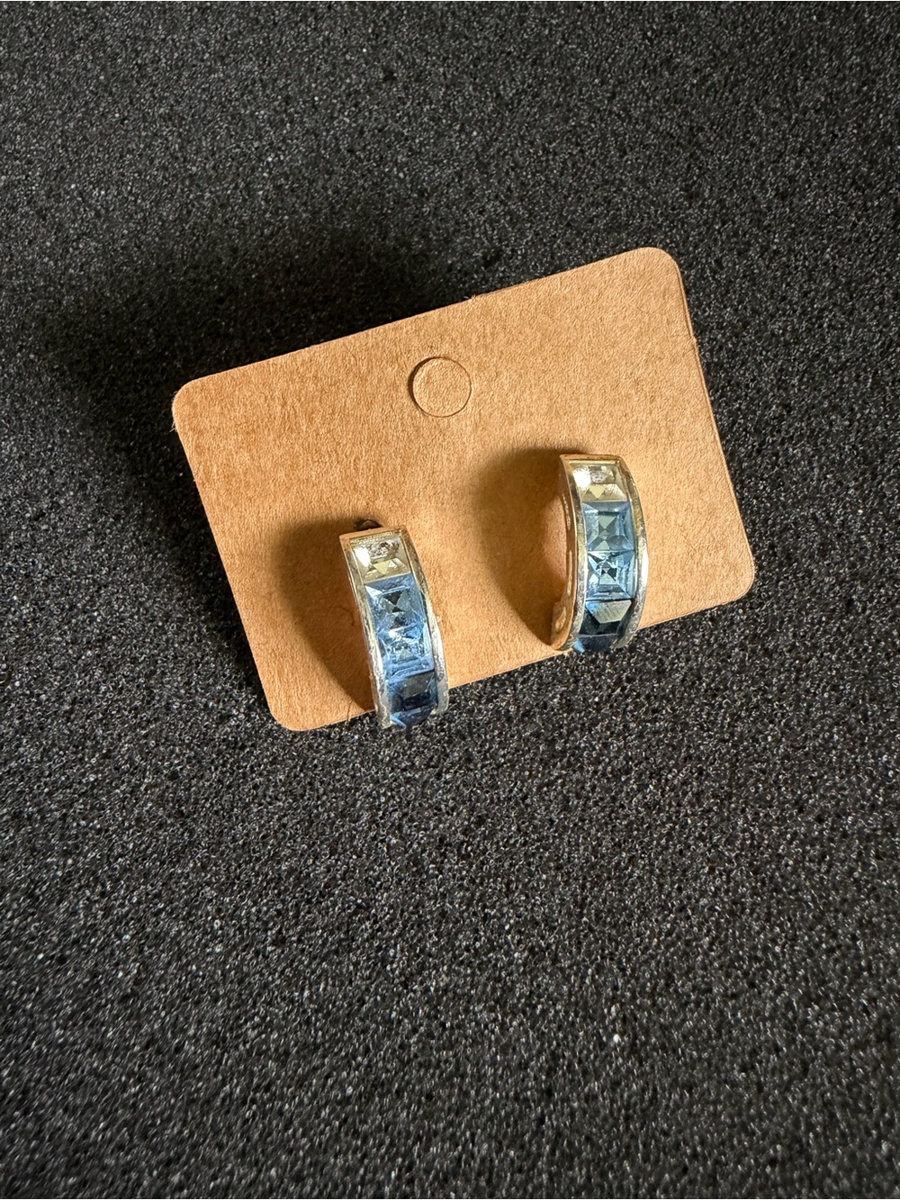 Roman earrings - Picture 5 of 5